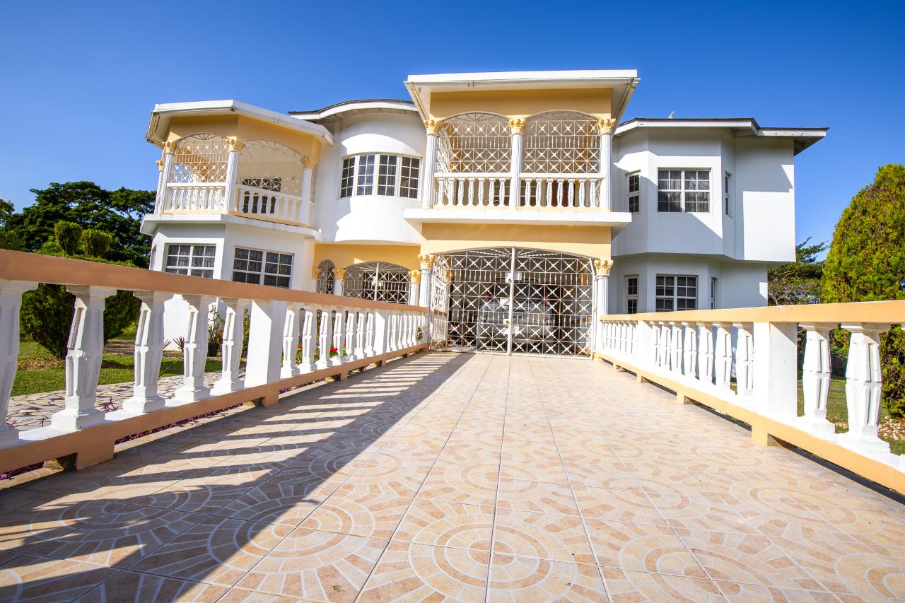 Resort / Villa For Sale TRELAWNY DRIVE, Duncans 450,000 Keez
