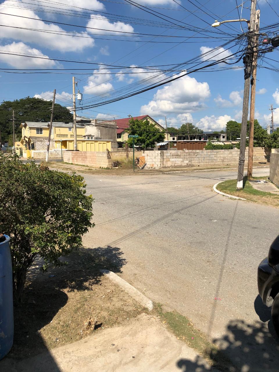 House For Sale KELLY ROAD, Westchester 18,500,000 Keez