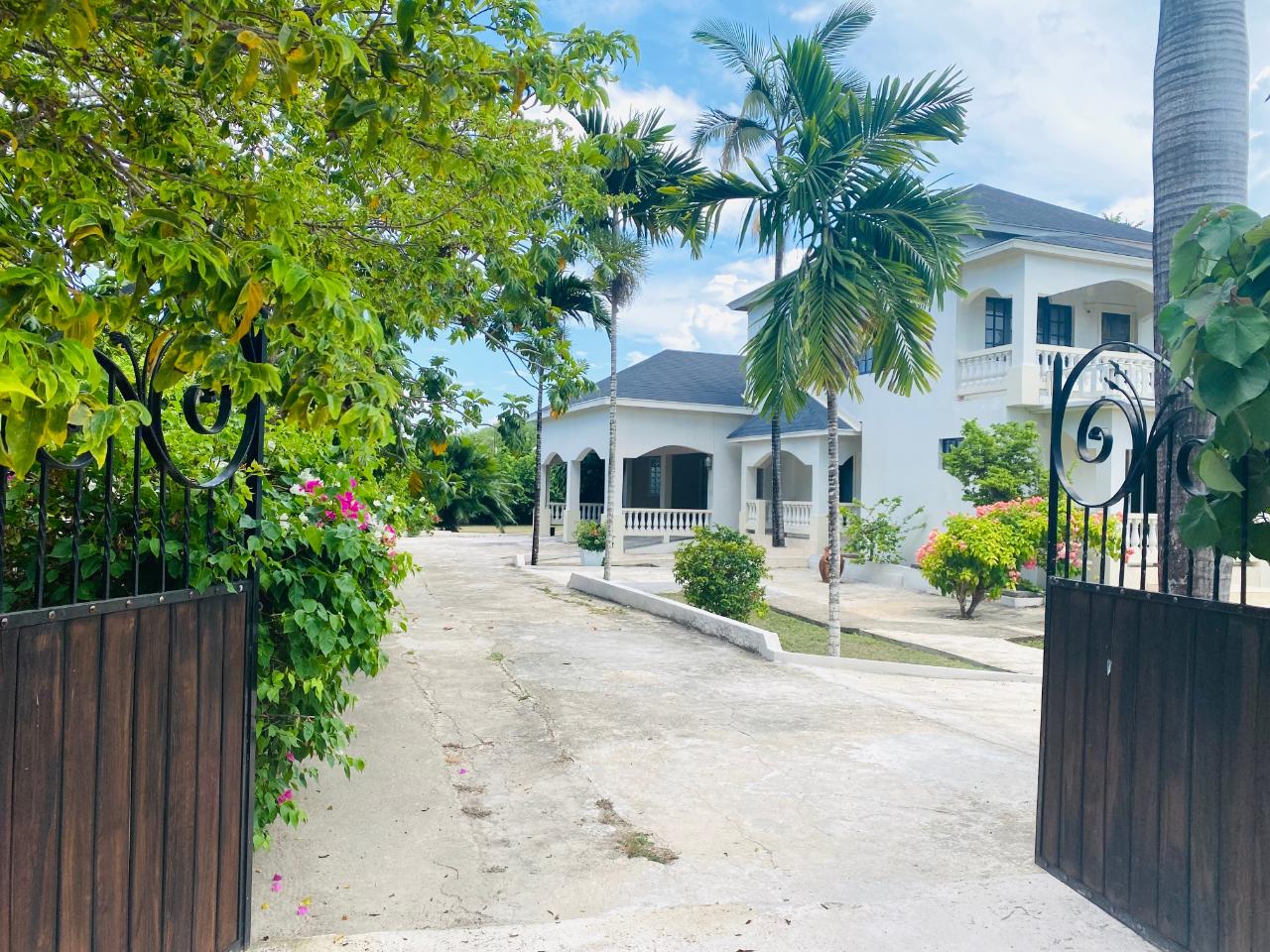 House For Sale BRACO DUNCAN, TRELAWNY, Duncans 500,000 Keez