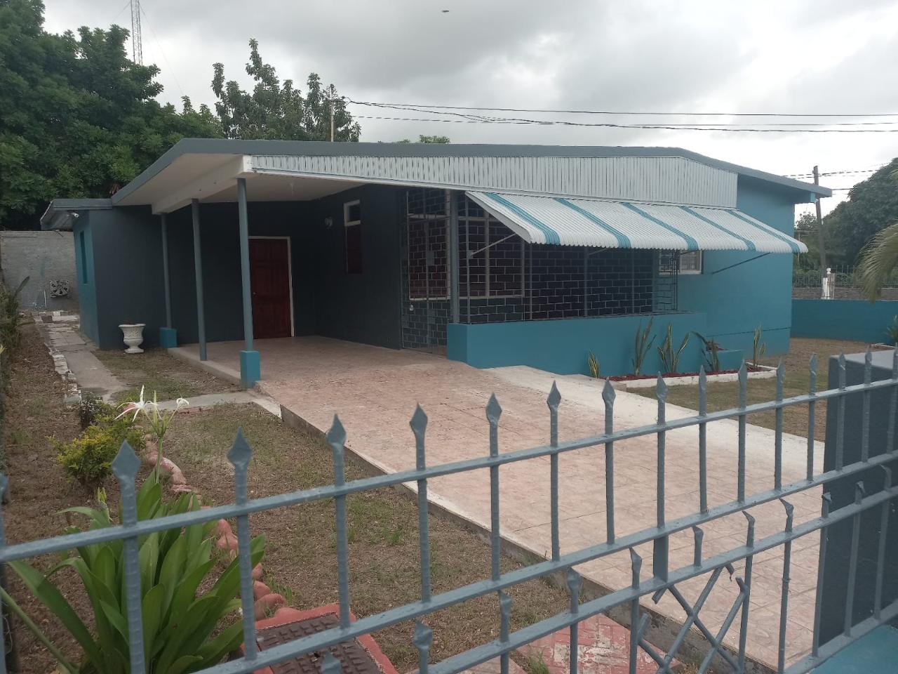House For Rent VALENTINE GARDENS, 111 RE, Red Hills 170,000 Keez