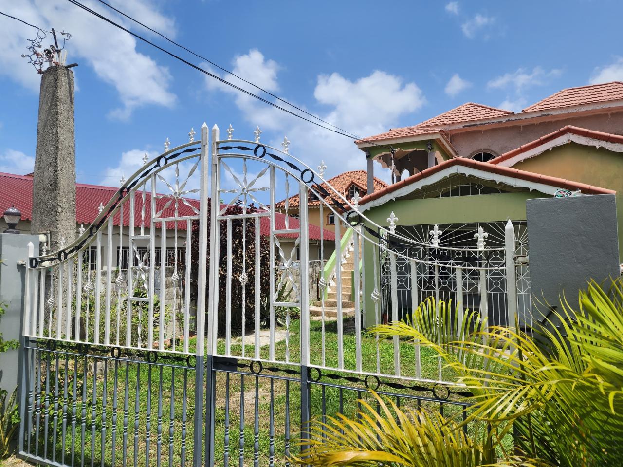 Apartment For Rent DRIFTWOOD AVE, Montego Bay 80,000 Keez