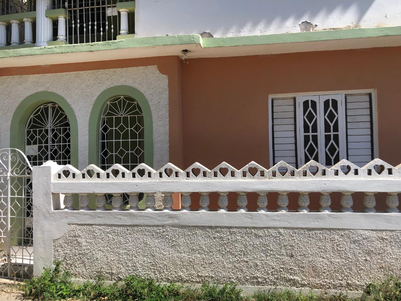 House For Sale WEST QUEENS PARK, Greater Portmore 21,000,000 Keez