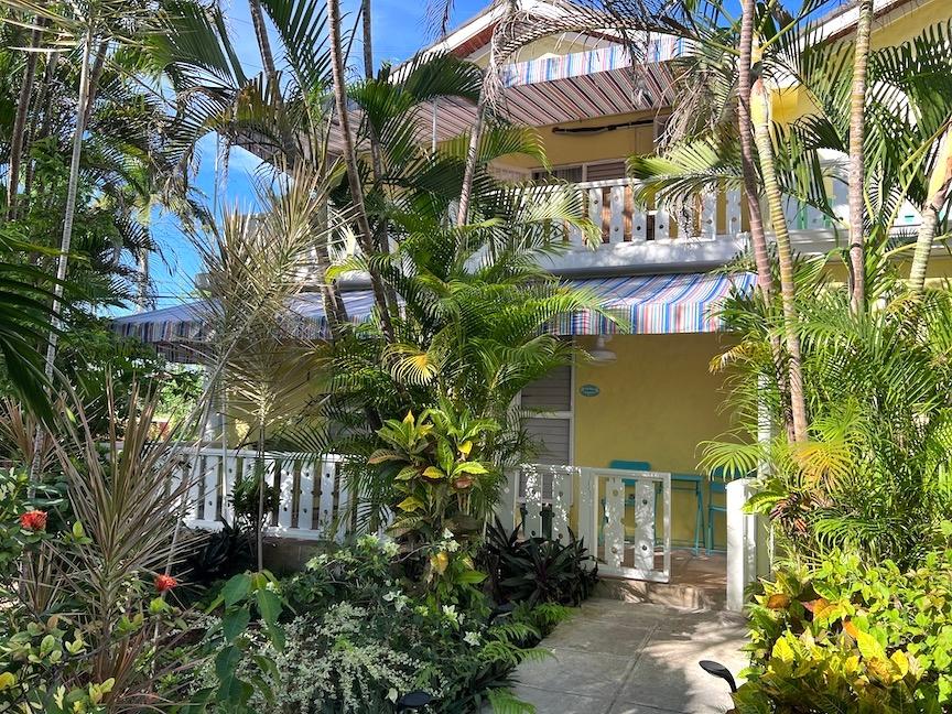 Townhouse For Rent LEADERS AVE, MONTEGO BAY, Montego Bay 2,300 Keez