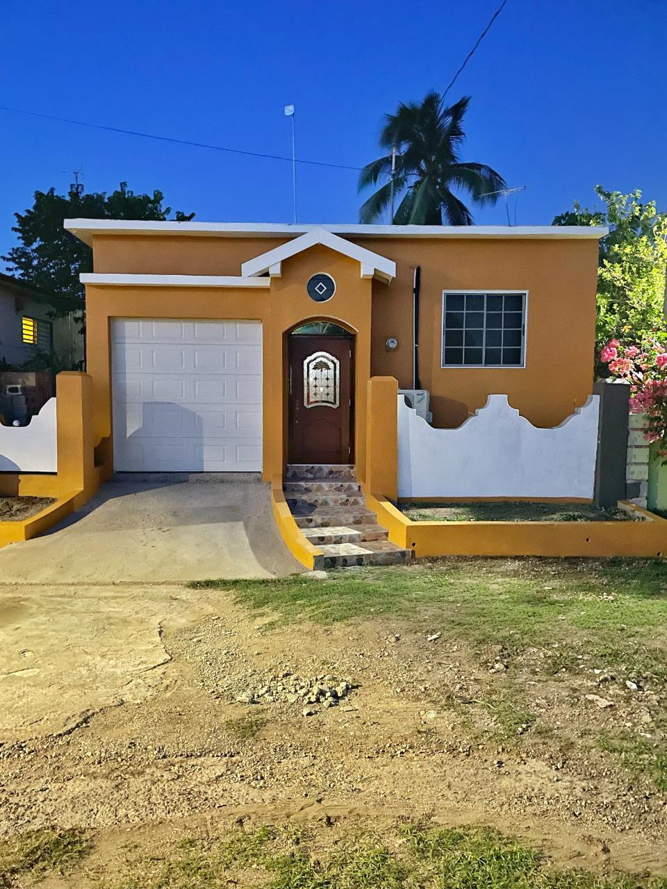 House For Sale SUNFLOWER DR, OLD HARBOUR, Old Harbour Villas