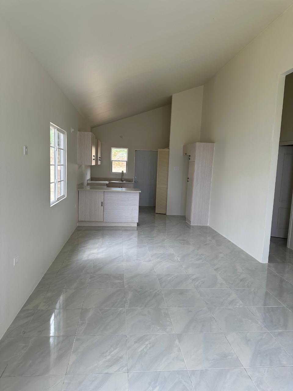 House For Rent CAMELOT VILLAGE, Discovery Bay 120,000 Keez