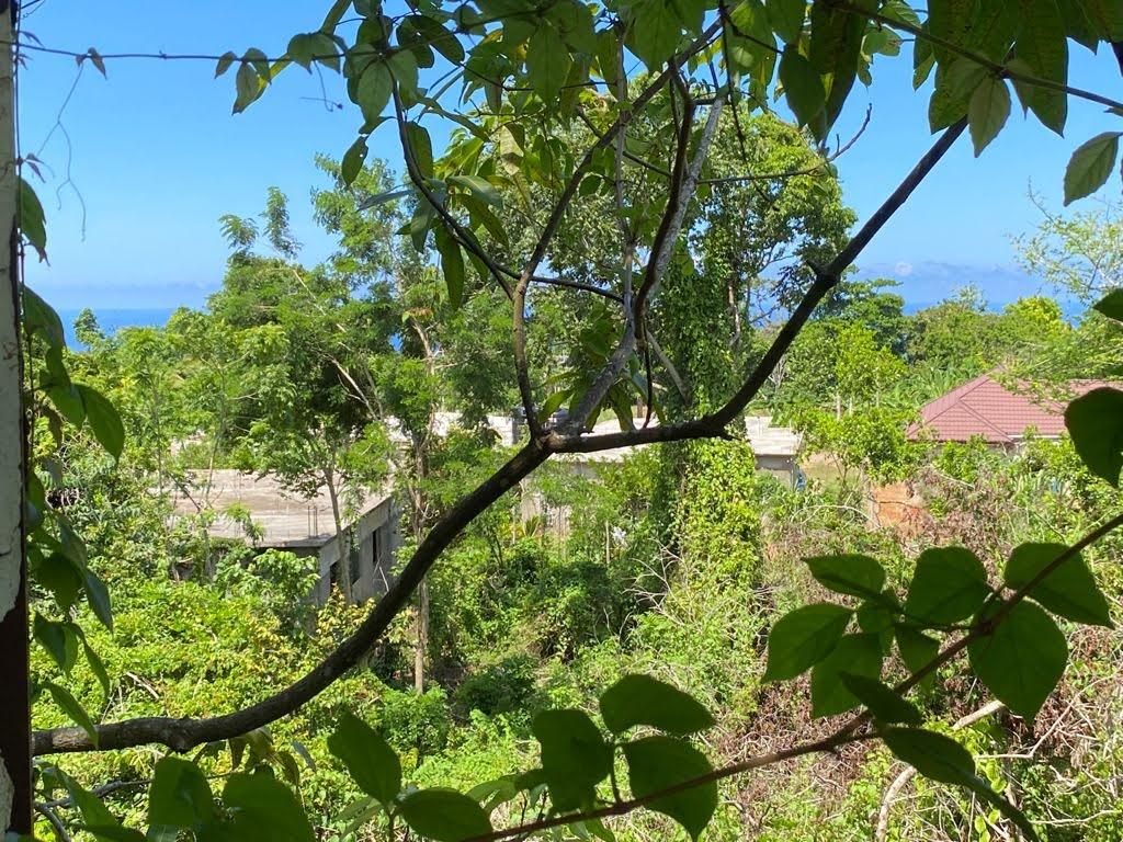 Residential Lot For Sale THREE HILLS, Tower Isle 8,500,000 Keez