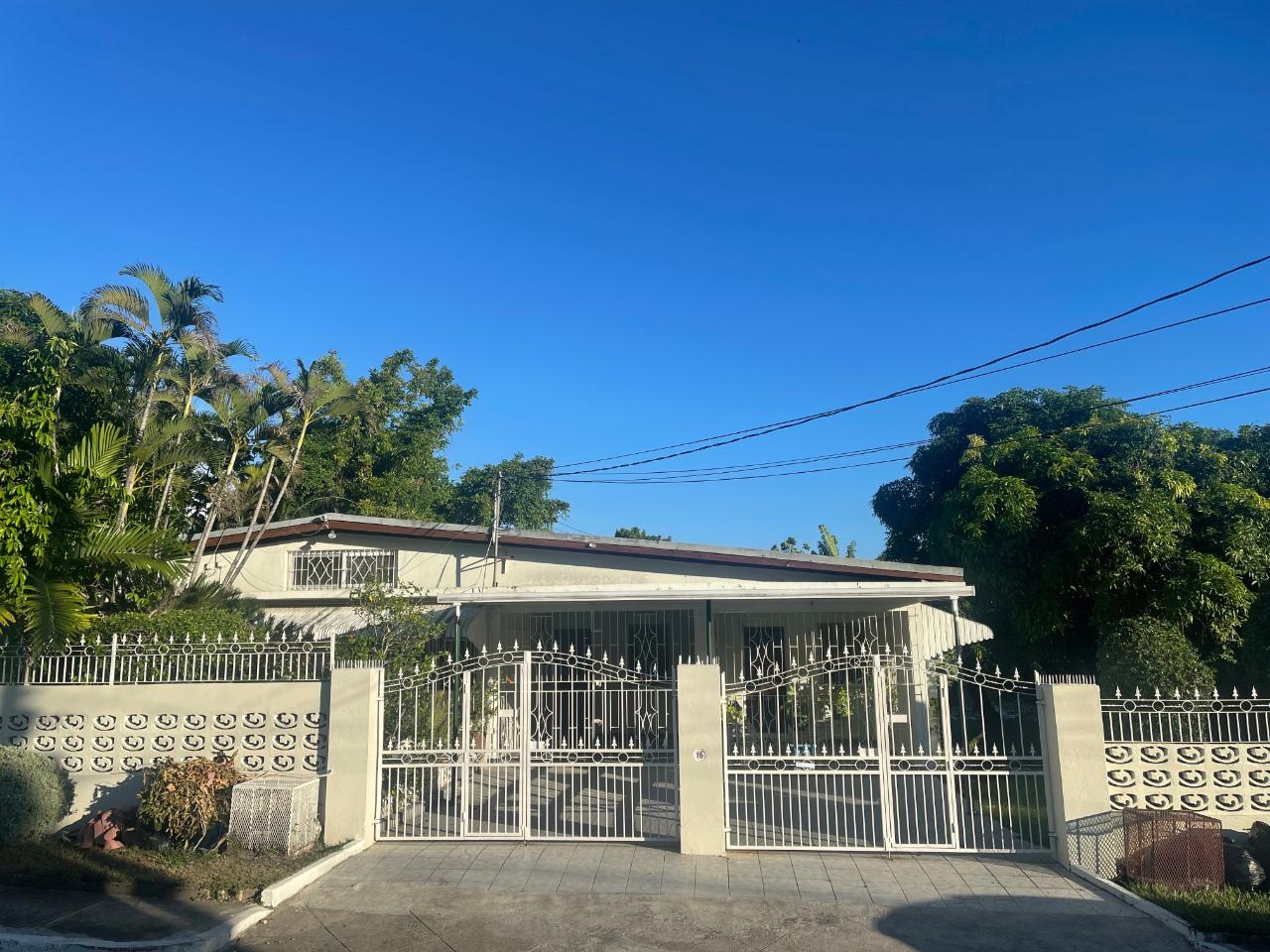 House For Rent PENNANT TERRACE, Red Hills 80,000 Keez