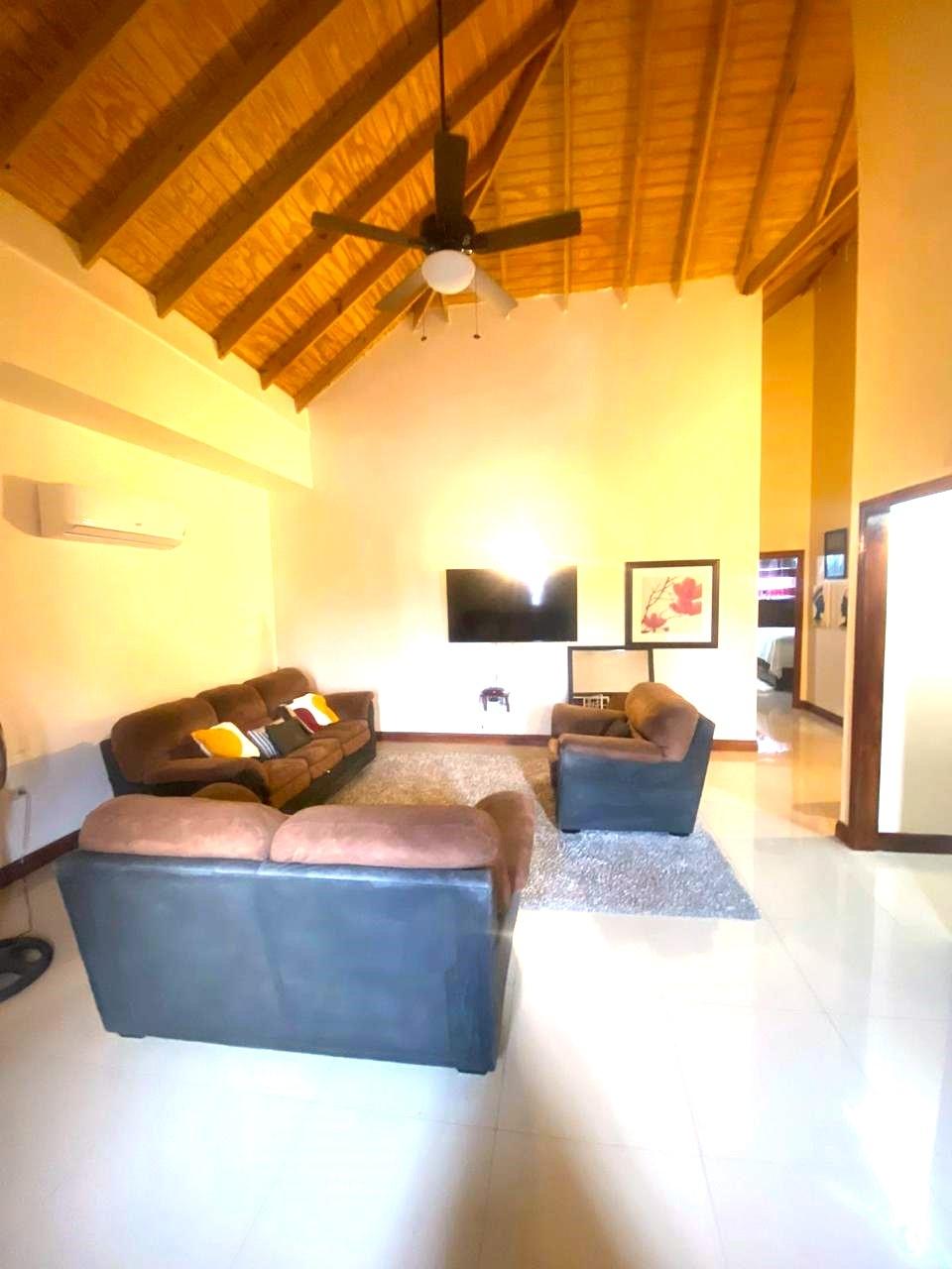 Apartment For Sale GLADSTONE DRIVE KGN 6, Kingston 6 48,000,000 Keez