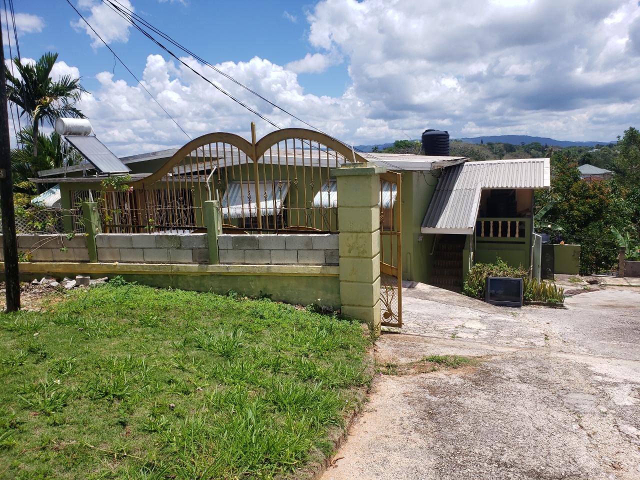 House For Sale WALTHAM CLOSE, Mandeville 28,000,000 Keez