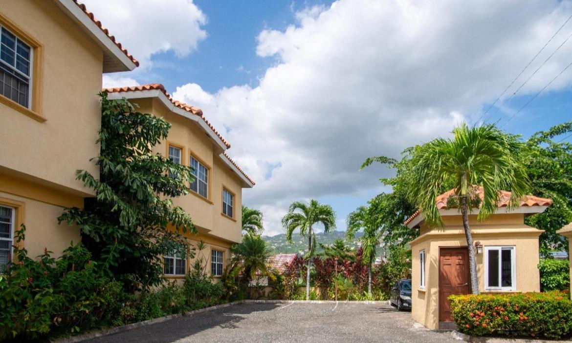 Apartment For Rent VERMONT AVENUE, 2677 90,000 Keez