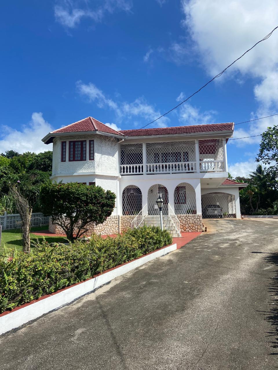 House For Sale MCKINLEY DRIVE, Mandeville 39,000,000 Keez