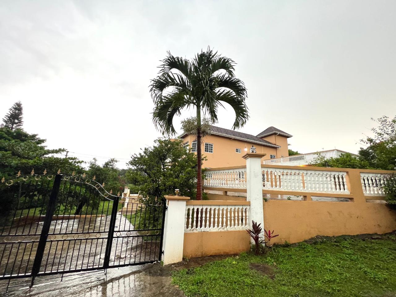House For Sale KENDAL ROAD, Mandeville 72,000,000 Keez