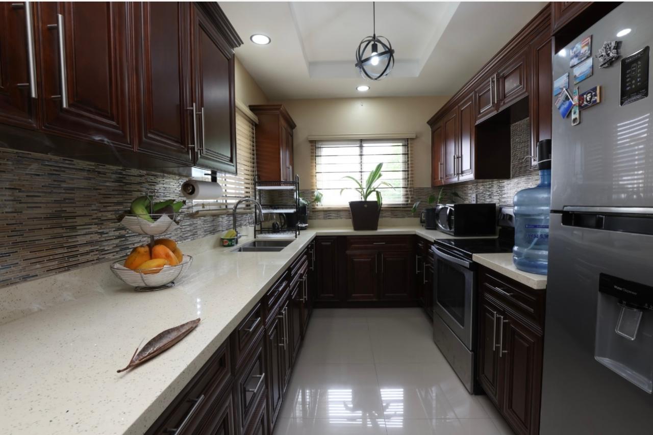 Apartment For Rent ROSENEATH AVENUE, Kingston 6 270,000 Keez