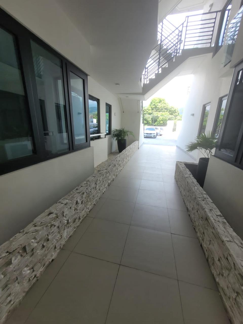 Apartment For Rent WELLINGTON DRIVE,KINGSTON, Kingston 6 1,300 Keez