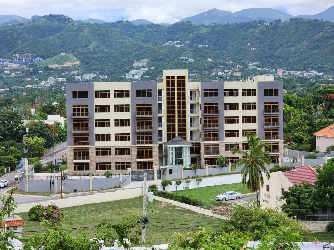 Apartment For Sale WELLINGTON DRIVE, Kingston 6 55,000,000 Keez
