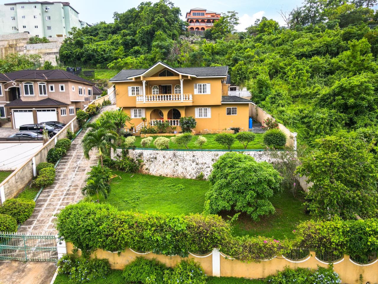 House For Sale ARIS AVENUE, Red Hills 70,000,000 Keez