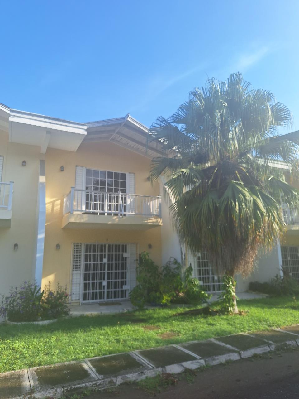 Townhouse For Rent APPLETON HALL, Montego Bay 80,000 Keez