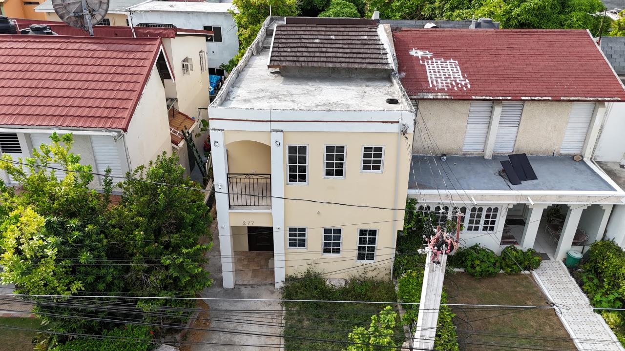House For Sale CANAL DRIVE GARVEYMEADE P, Greater Portmore