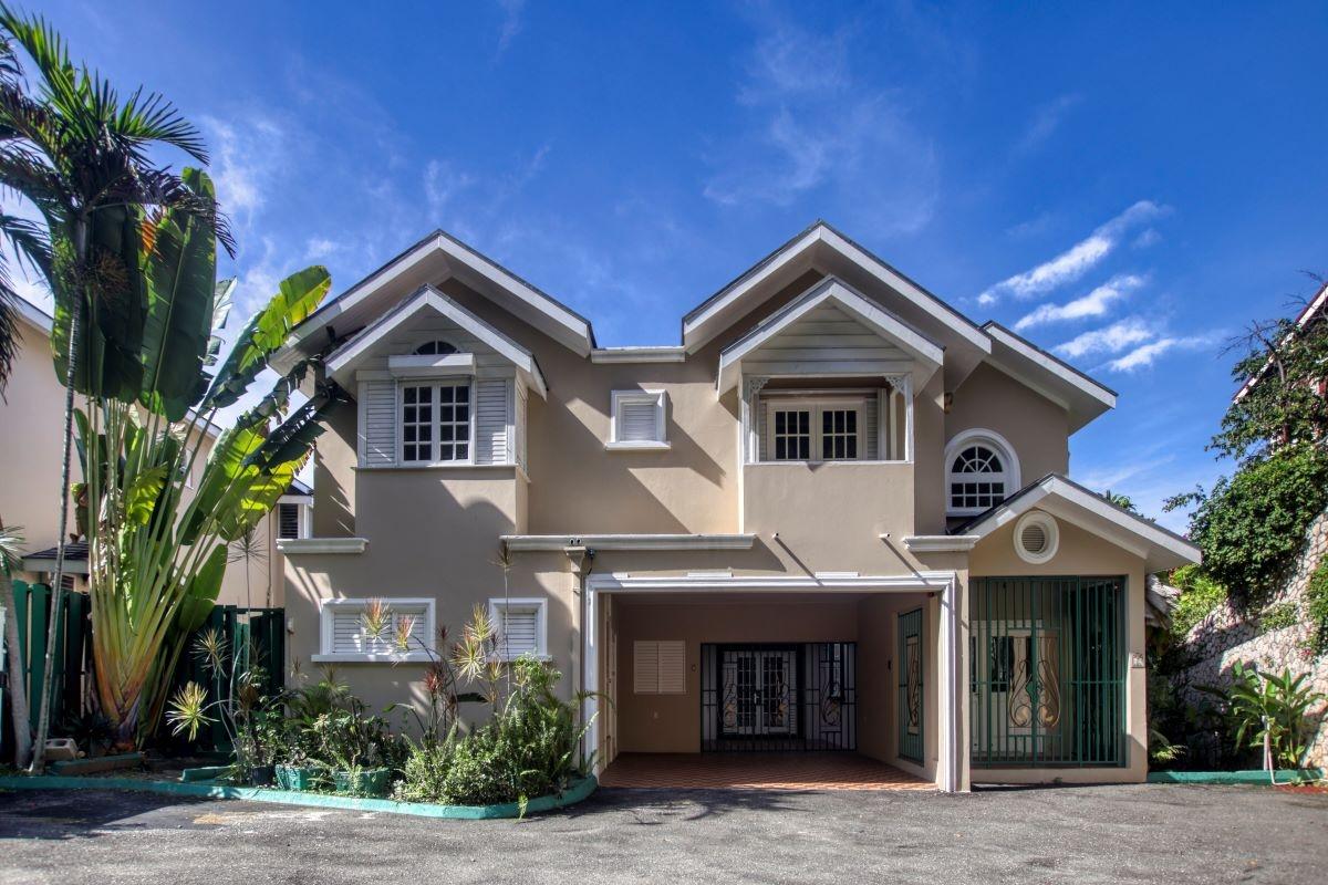 Townhouse For Rent BRACKNELL AVENUE, Kingston 6 4,000 Keez