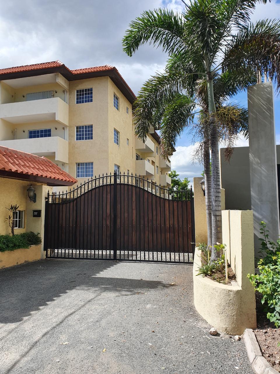 Apartment For Rent BRAEMAR AVENUE, Kingston 10 1,400 Keez