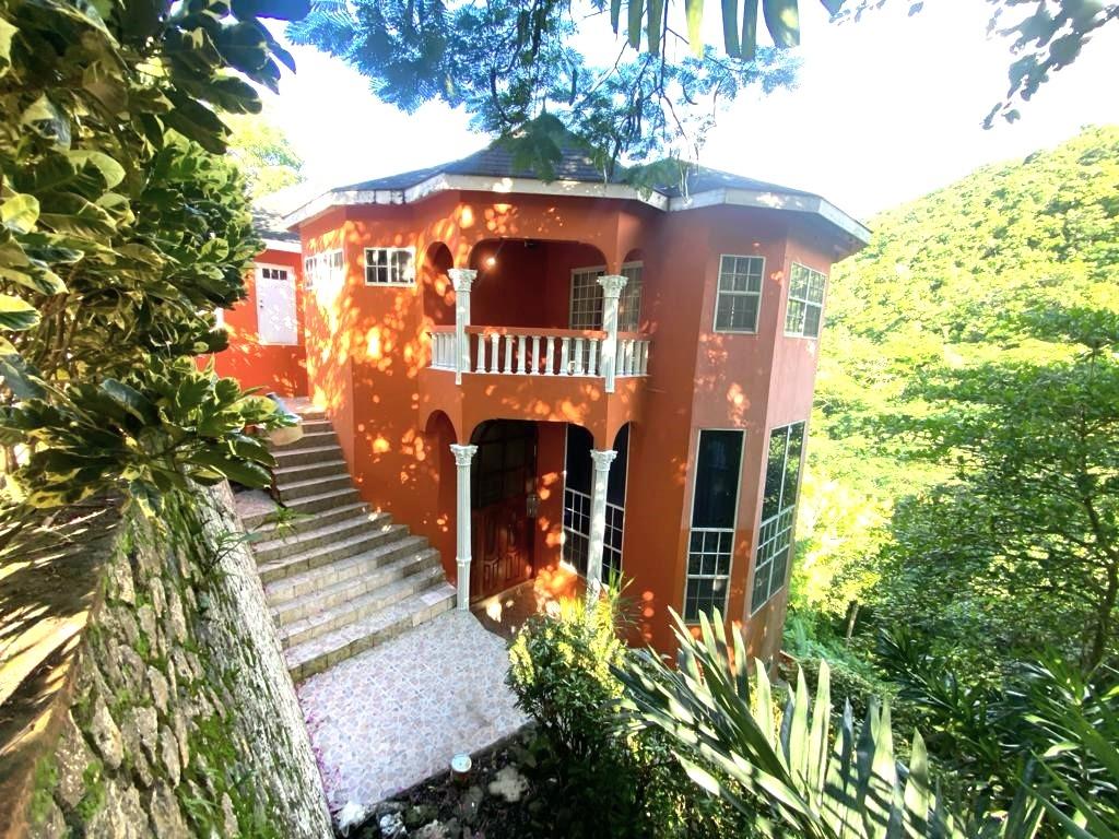 House For Sale WOODLAND GROVE, Red Hills 90,000,000 Keez