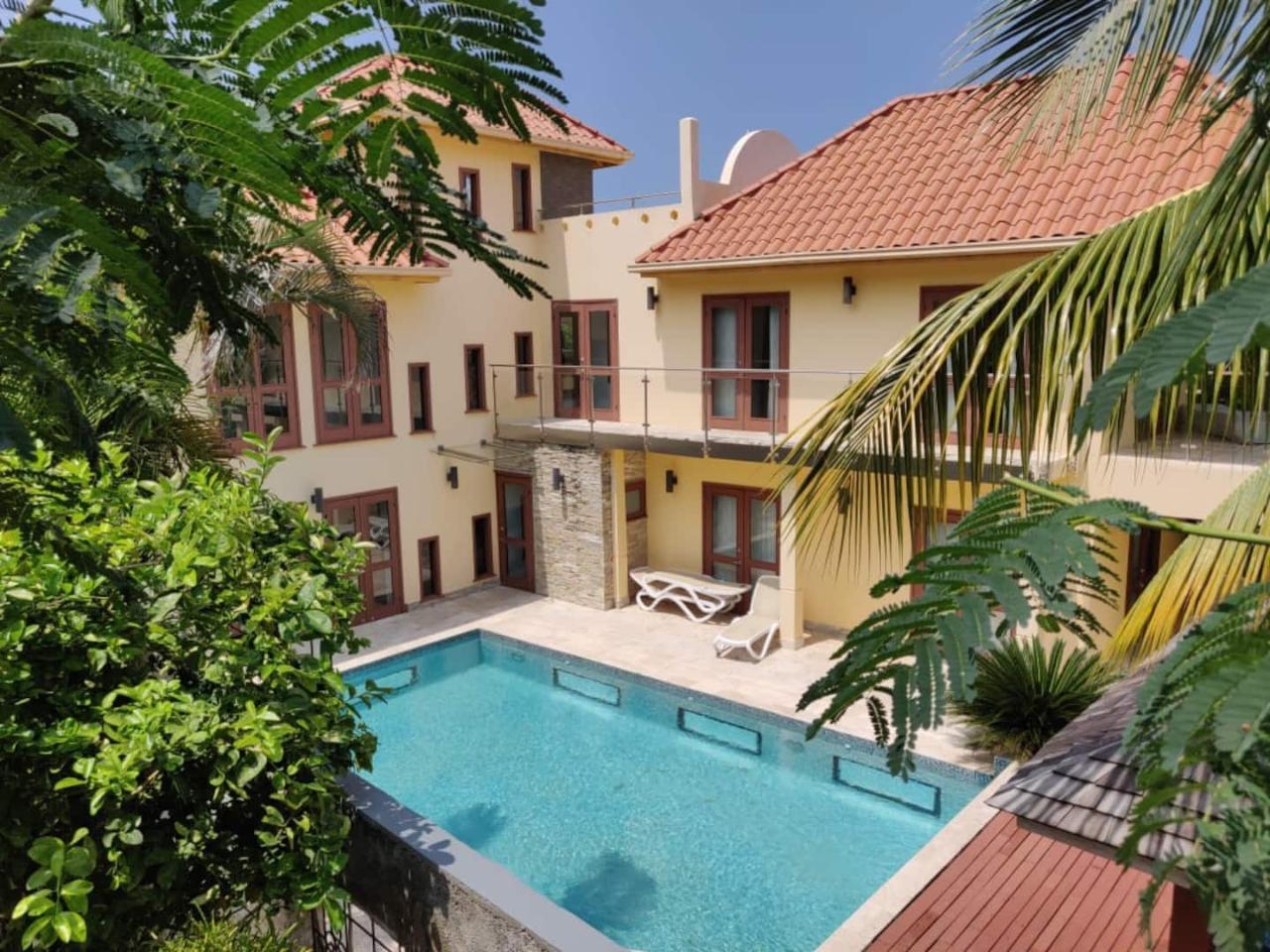 House For Sale MILANO DRIVE, 798 1,200,000 Keez