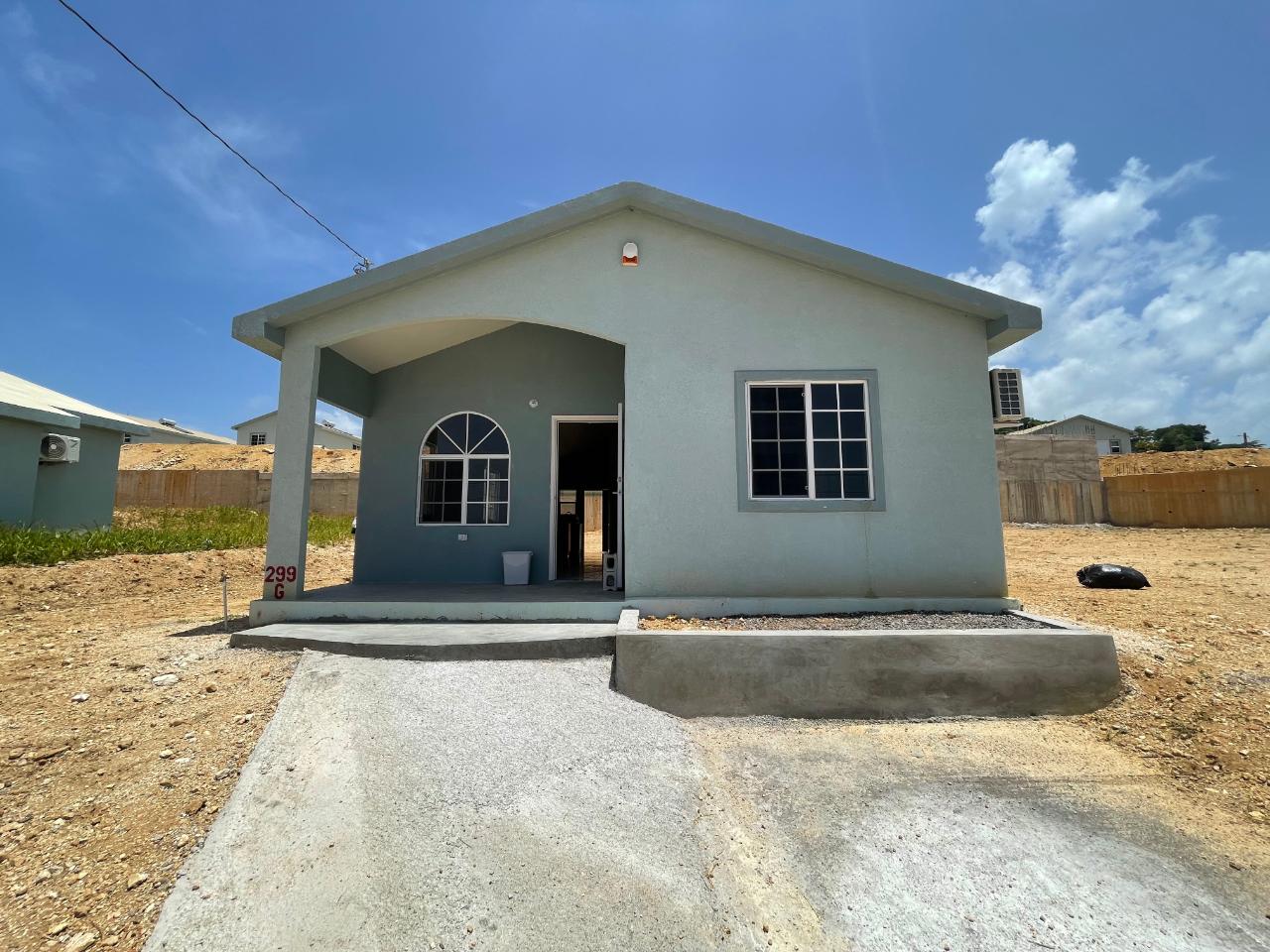 House For Rent CAMELOT VILLAGE, PHASE 2, Discovery Bay 95,000 Keez