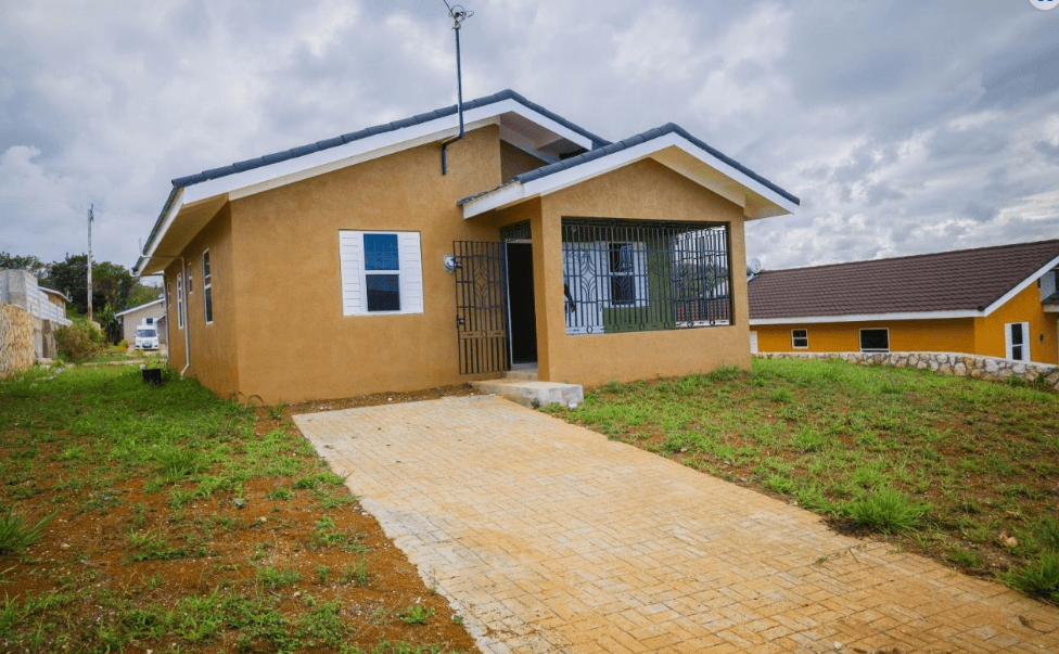 House For Rent STONE BROOK MANOR, 572 110,000 Keez