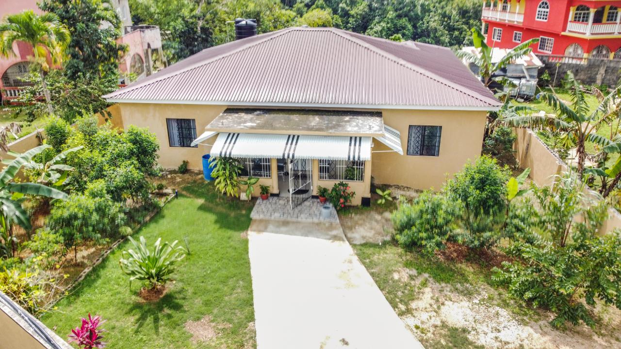 House For Sale SANTA MARIA, 1921 36,000,000 Keez