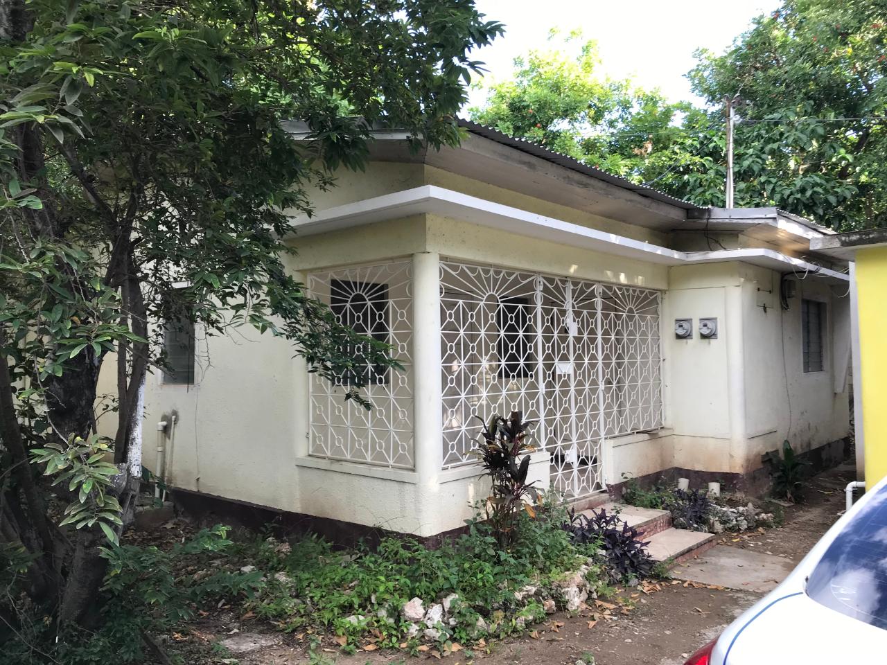 House For Sale GENTLES ROAD, Kingston 10 17,200,000 Keez