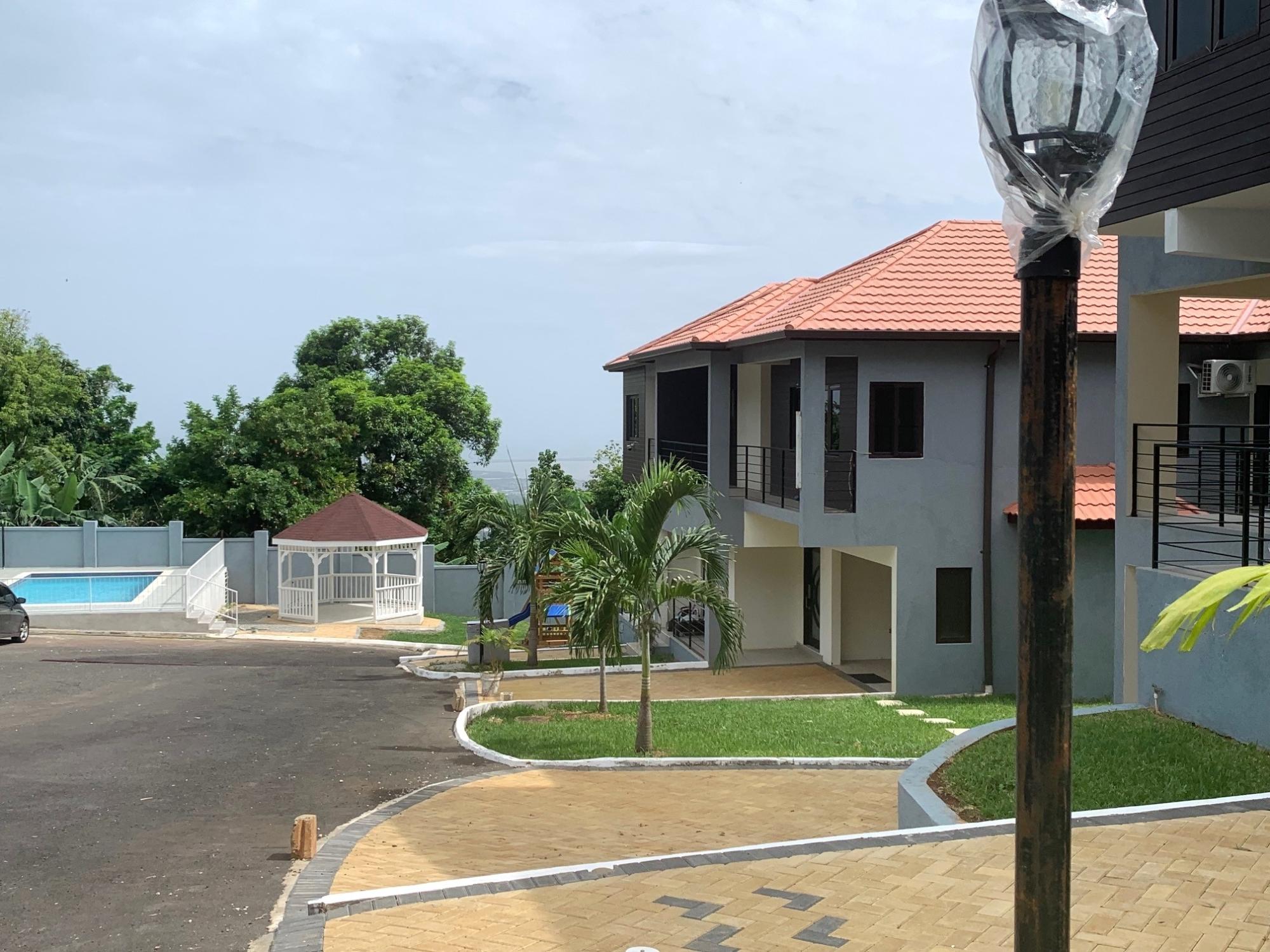 Townhouse For Sale HORATIO DRIVE, CHANCERY H, Red Hills 70,000,000