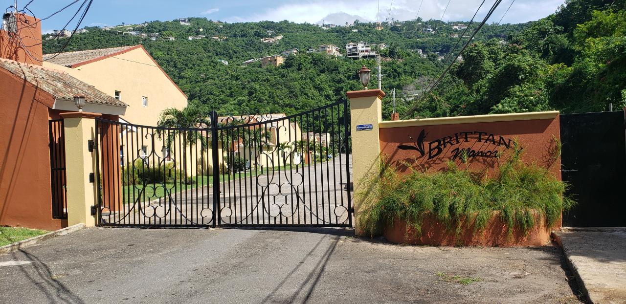 Townhouse For Rent WATERVALE AVENUE, 2677 220,000 Keez