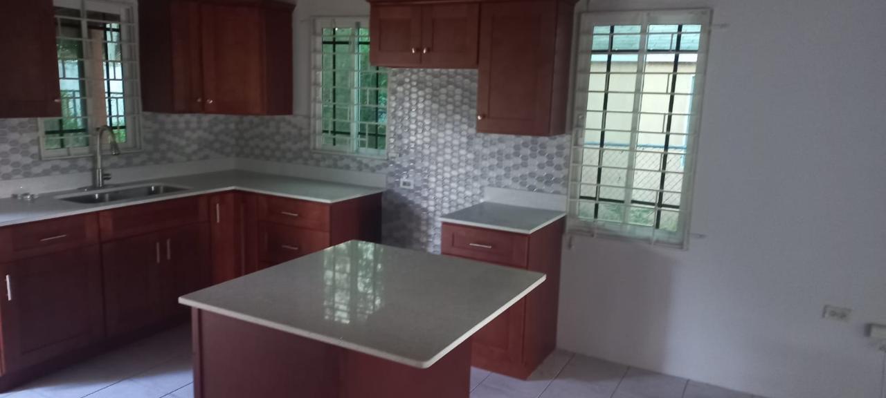 House For Rent WHITEWATER MEADOWS, 1864 75,000 Keez