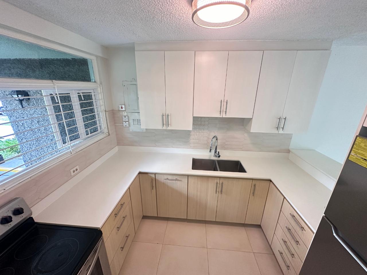 Apartment For Rent HOPE ROAD, Kingston 6 180,000 Keez