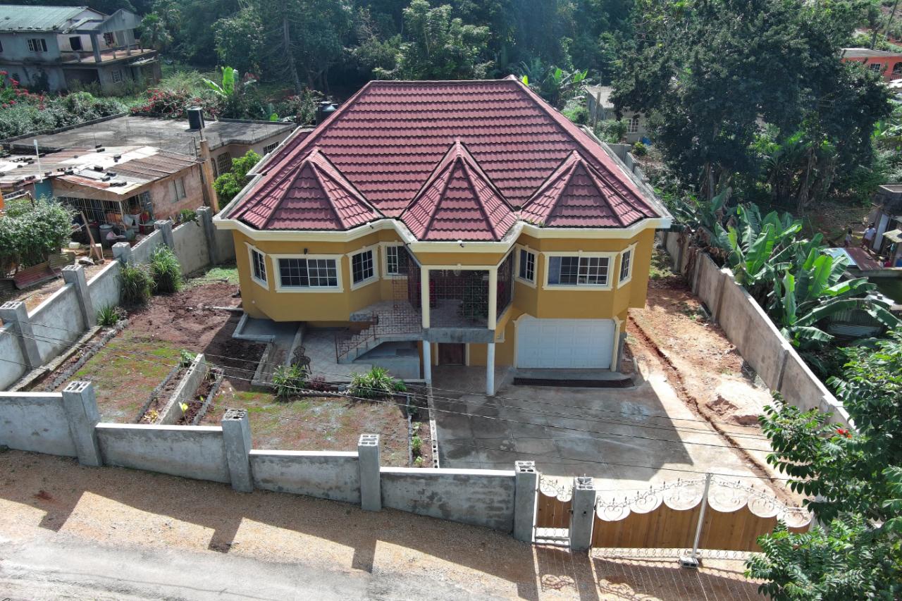 House For Sale CONFIDENCE AVE. GREENVALE, Mandeville 35,000,000 Keez