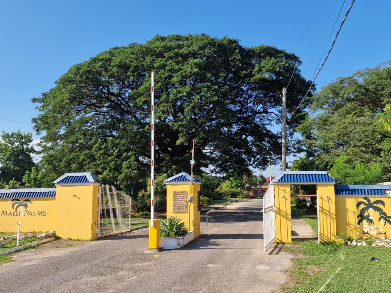 House For Rent MAGIL PALMS, Spanish Town 120,000 Keez