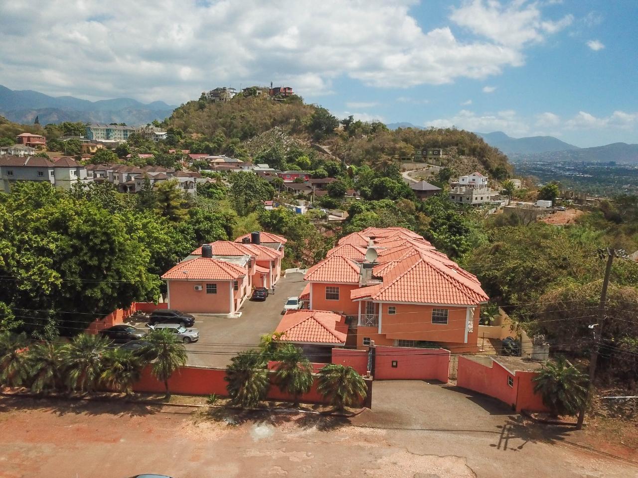 Apartment For Rent BELVEDERE CRESCENT, RED H, Kingston 19 130,000