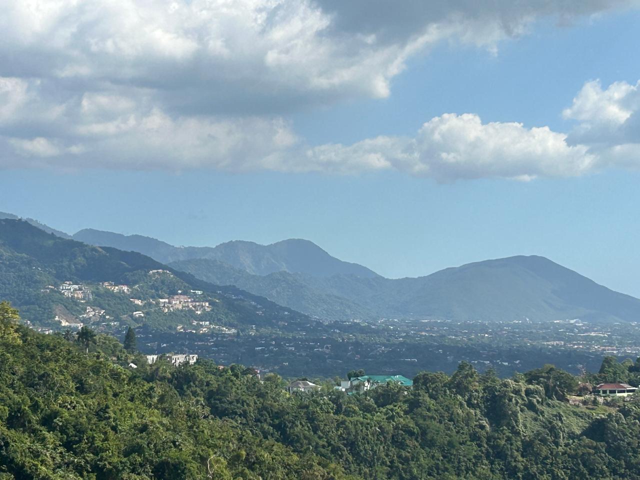 Apartment For Rent WEST BELLEUVE DRIVE, Kingston 19 150,000 Keez