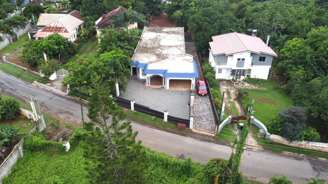 House For Rent BELVEDERE ROAD, KINGSTON, Red Hills 220,000 Keez