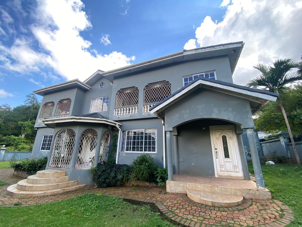 House For Rent HILLSIDE KNOCKPATRICK, Mandeville 120,000 Keez