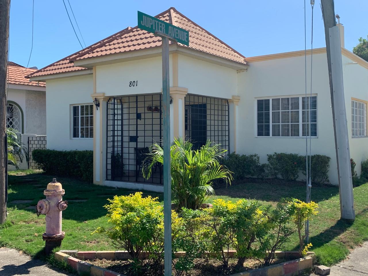 House For Sale CEDAR GROVE BOULEVARD, Cedar Grove Estate 36,000,000