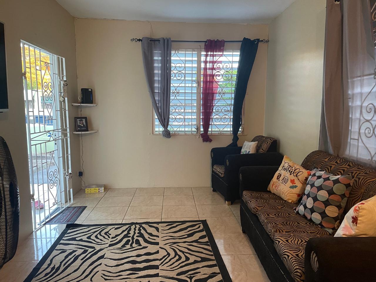 House For Sale ORION AVENUE, Kingston 17 28,000,000 Keez