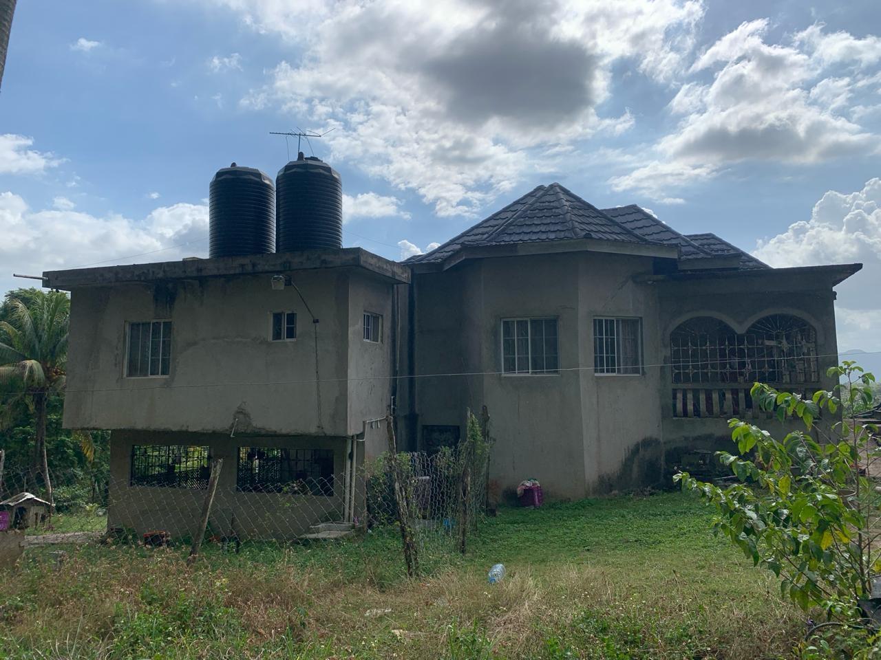 House For Sale BUENA VISTA BLVD., LI, Linstead 50,000,000 Keez