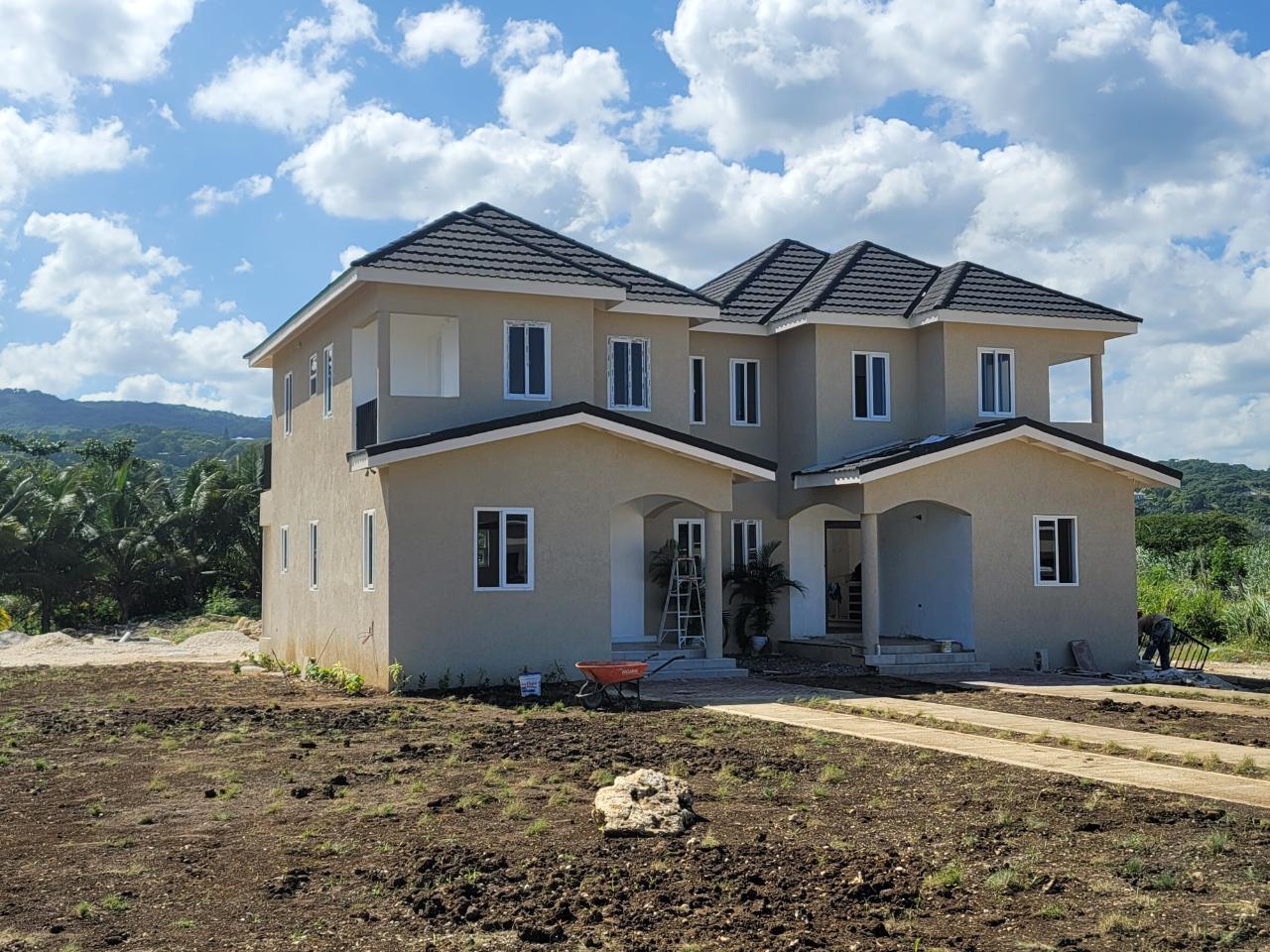 Townhouse For Sale LAKESIDE VIEW RUNAWAY BAY, Runaway Bay 280,000