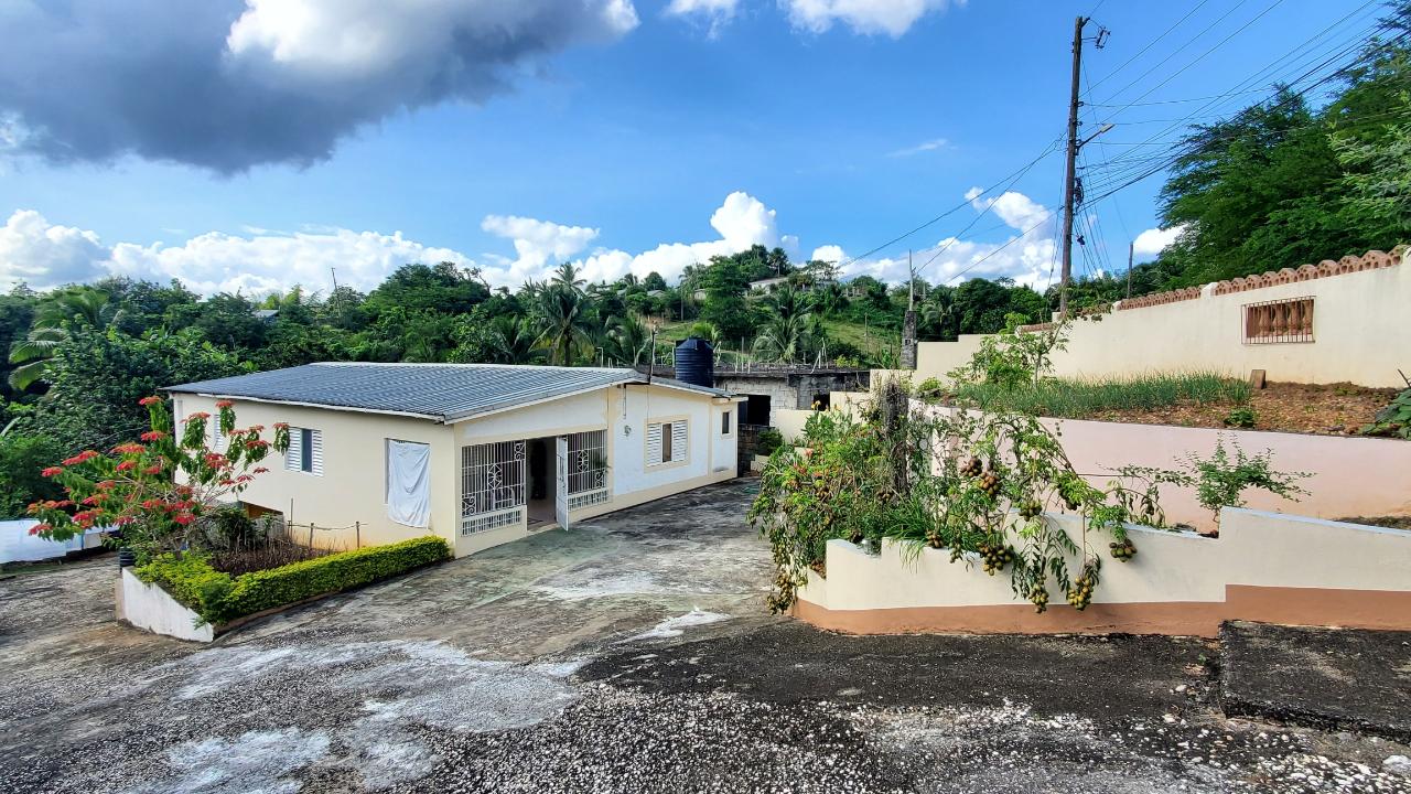 House For Sale BUENA VISTA BOULEVARD, Linstead 25,000,000 Keez