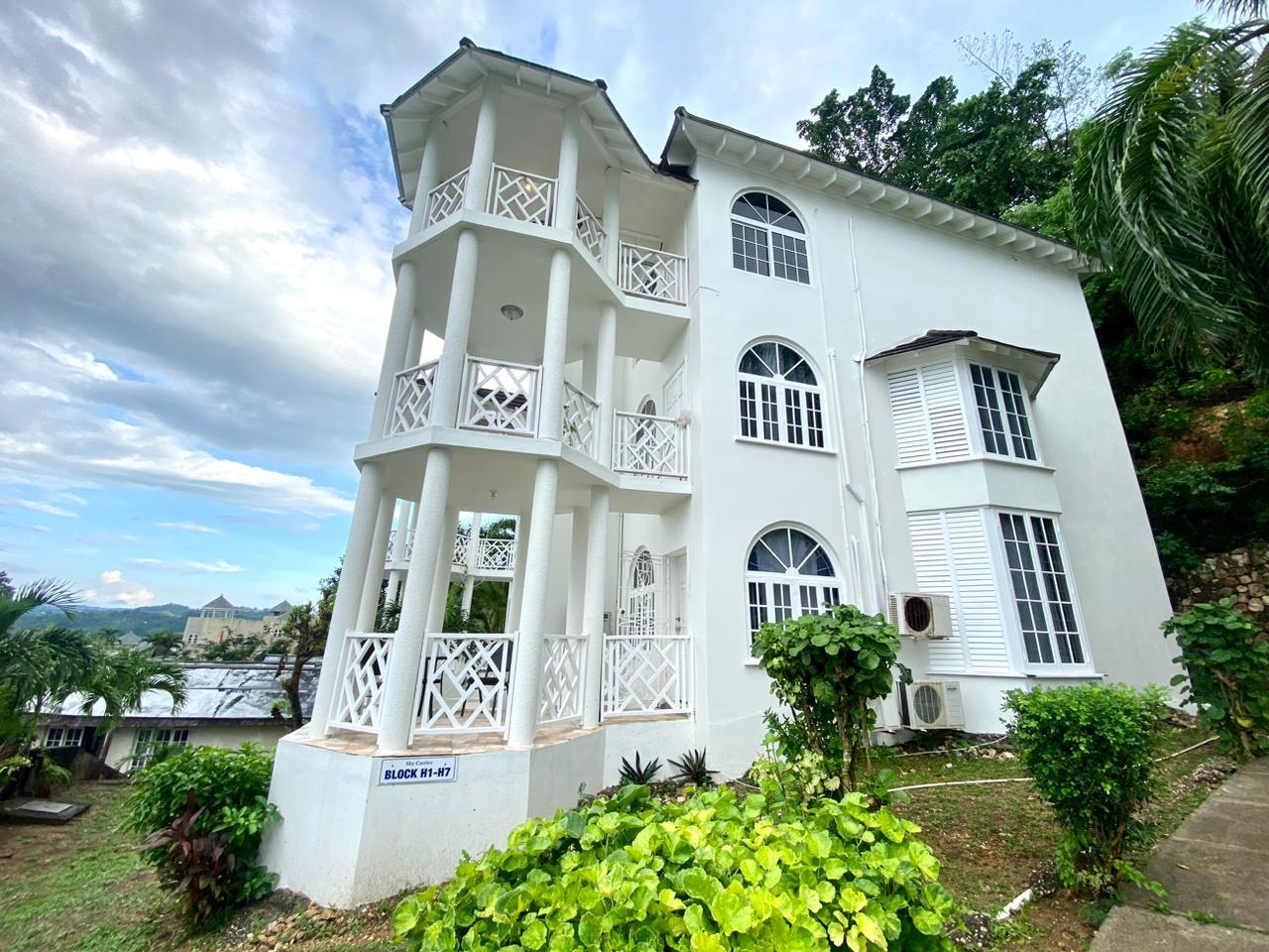 Apartment For Rent SKY CASTLE APARTMENTS, Ocho Rios 1,800 Keez