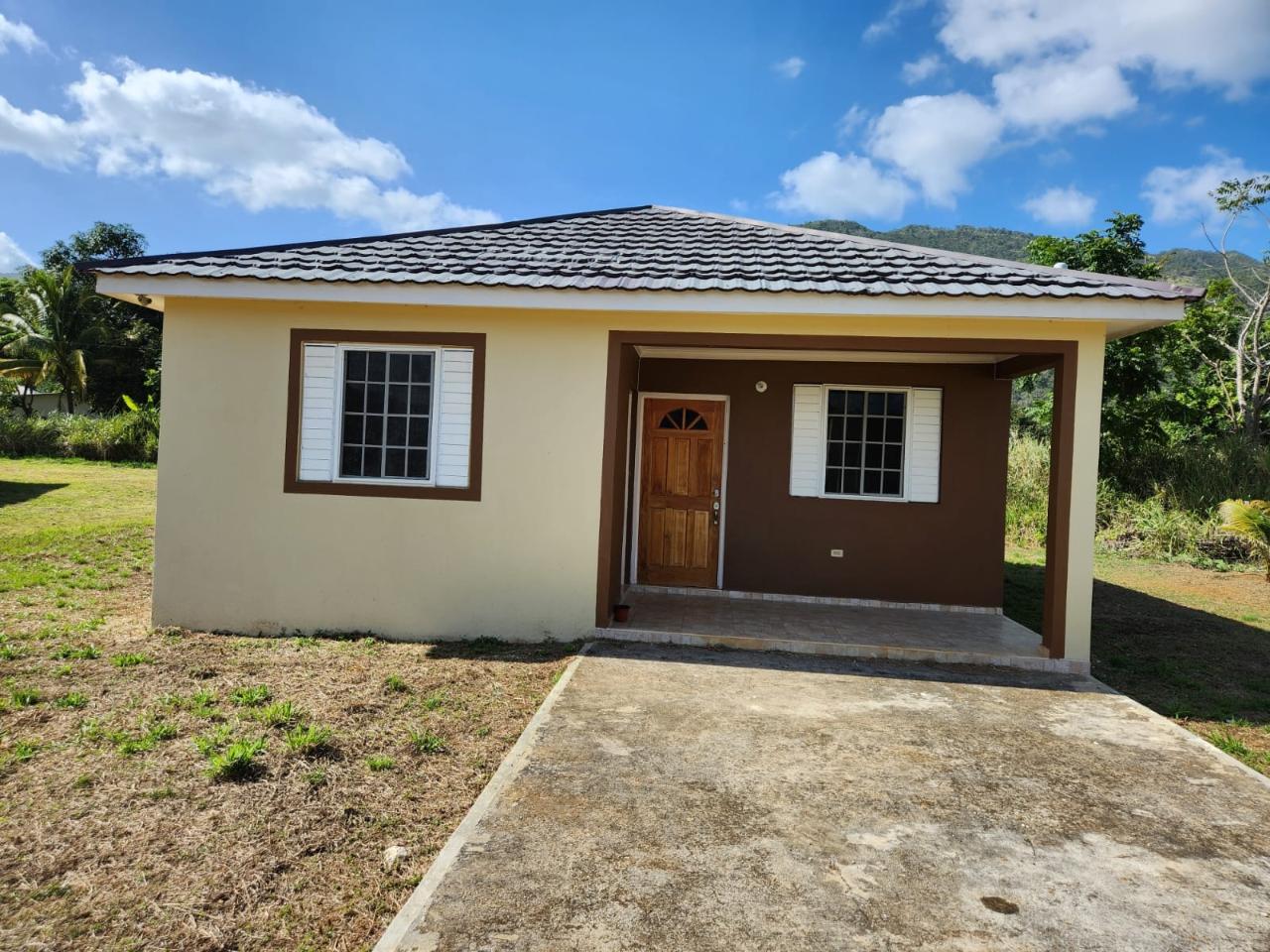 House For Rent CHARLTON; EWARTON, ST. CA, Ewarton 60,000 Keez