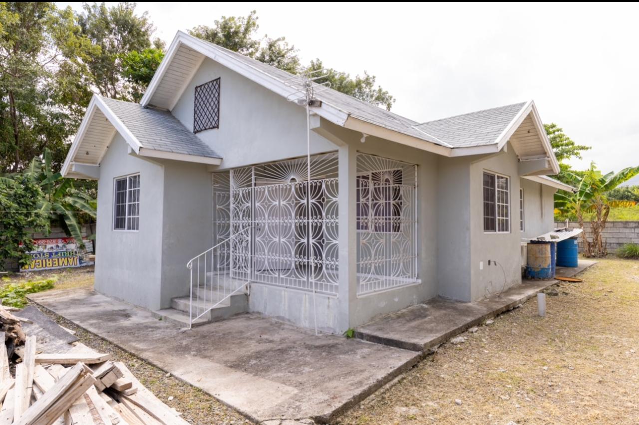 House For Sale DRAX HALL VISTA DEL MAR, Ocho Rios 409,500 Keez