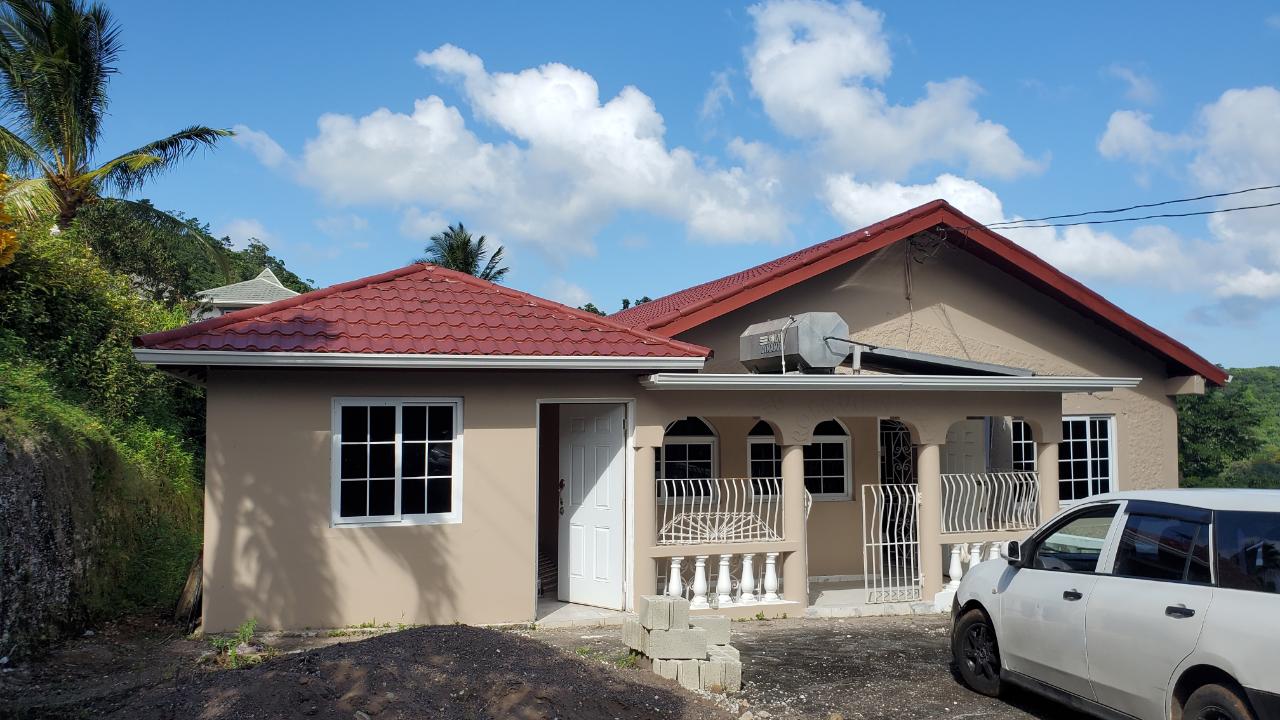 House For Sale GLENMORE DRIVE, CLAREMONT, Claremont 35,000,000 Keez