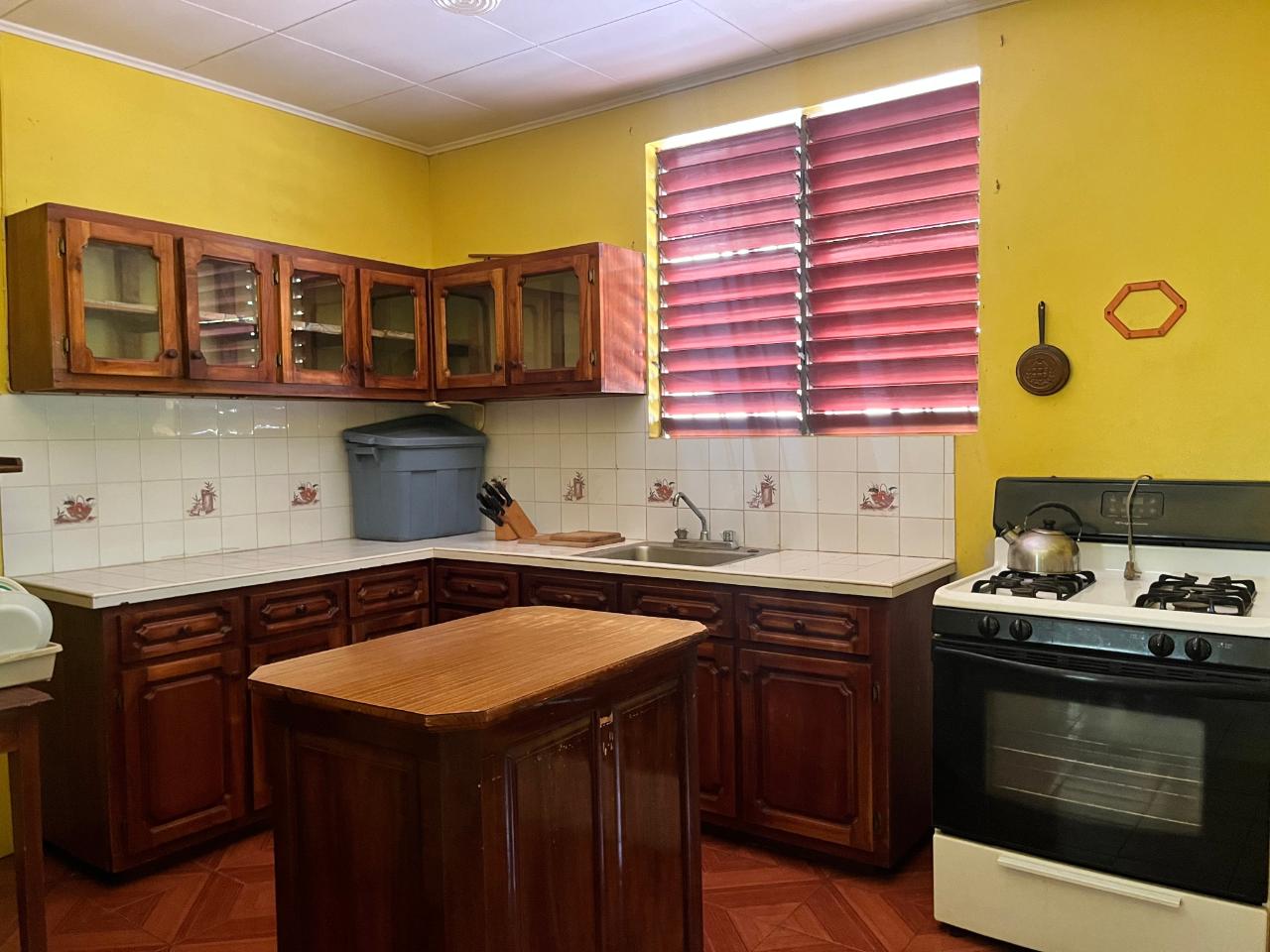 House For Sale SANTA CRUZ PARK, Santa Cruz 18,000,000 Keez